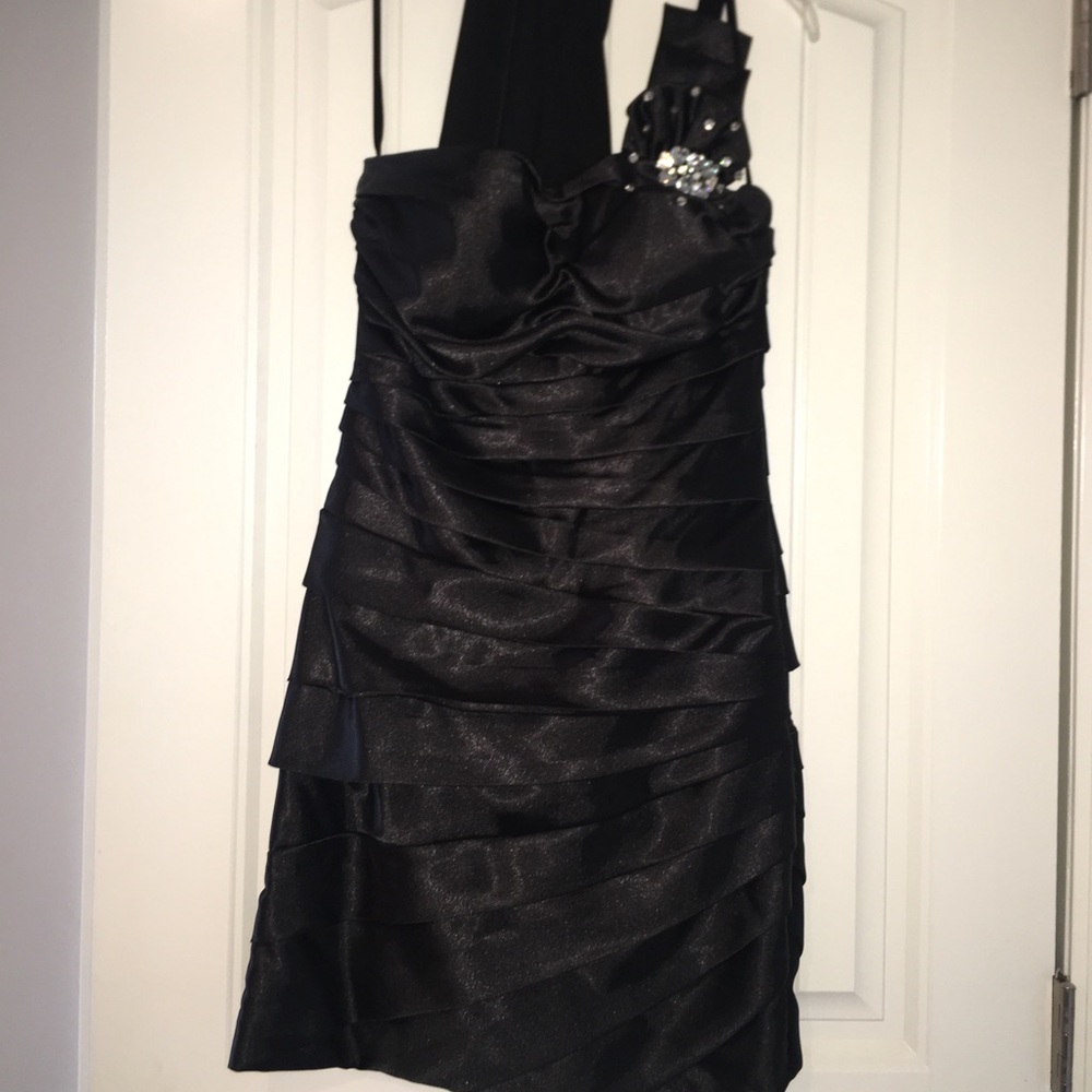 Black prom dress